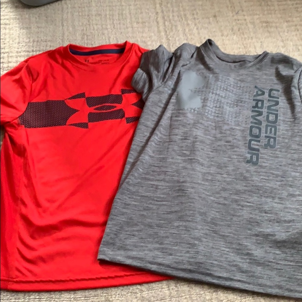 Boys UA tees medium